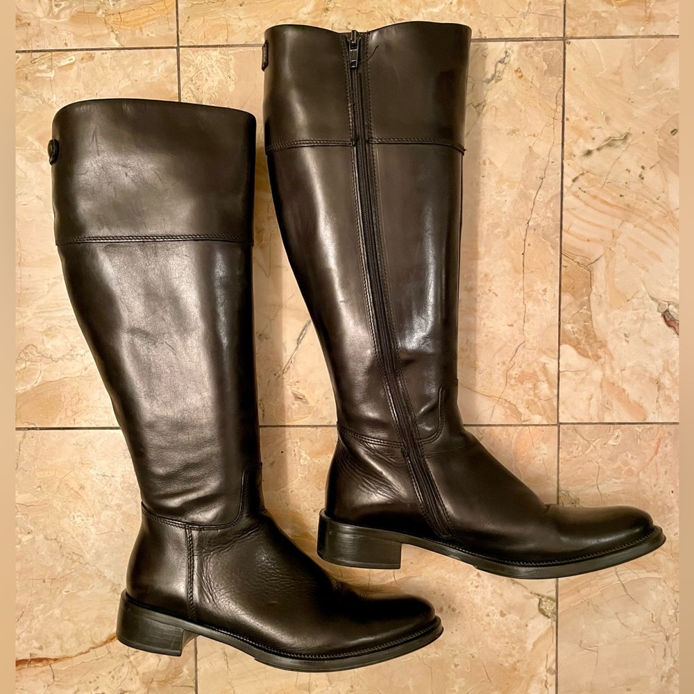 Saks Fifth Avenue Knee High Riding Boots (size 5 1/2)